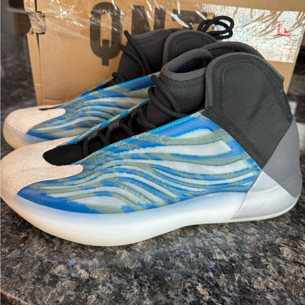 Adidas Yeezy Quantum Frozen Blue GZ8872 Mens Basketball Shoes Size 11.5
